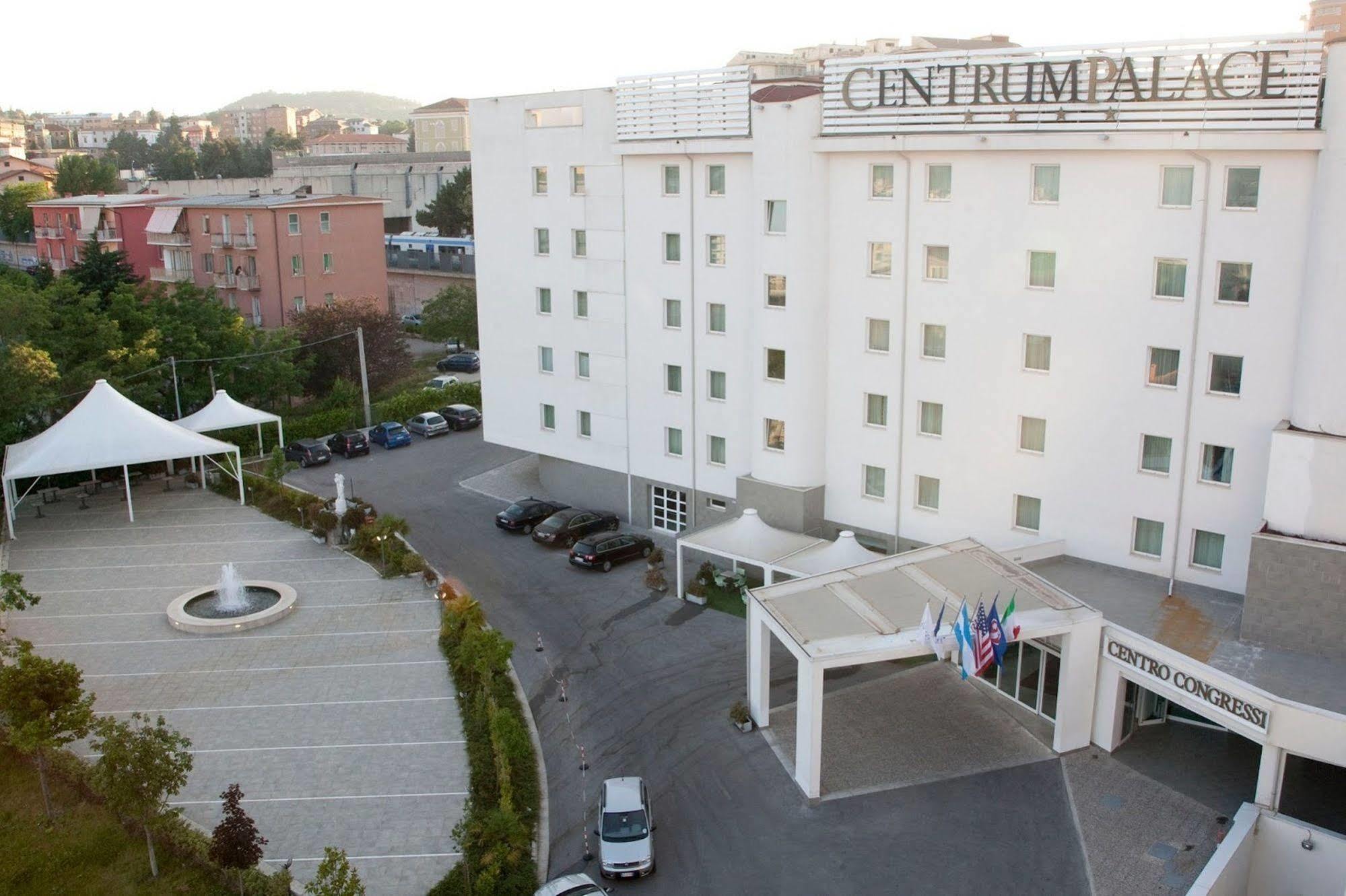 Centrum Palace Hotel & Resorts Campobasso Exteriér fotografie